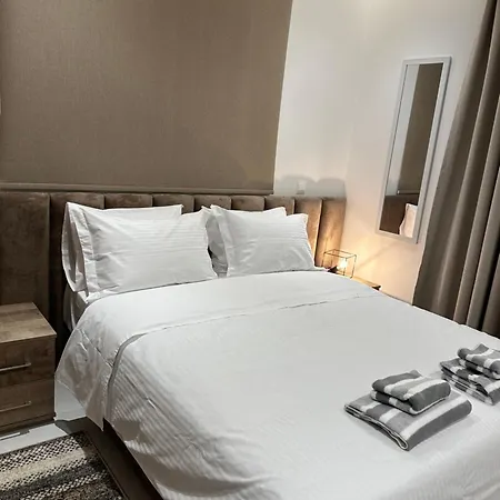 Arya Engomi Central Living Apt 公寓 *