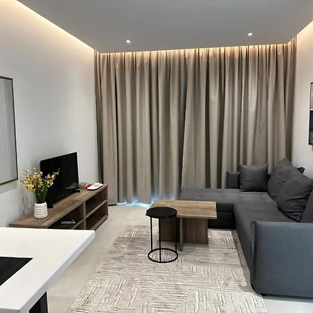 Apartment Arya Engomi Central Living Apt *