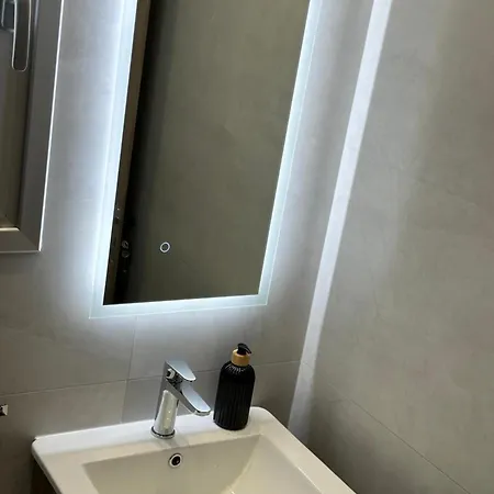 Arya Engomi Central Living Apt