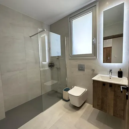 Arya Engomi Central Living Apt